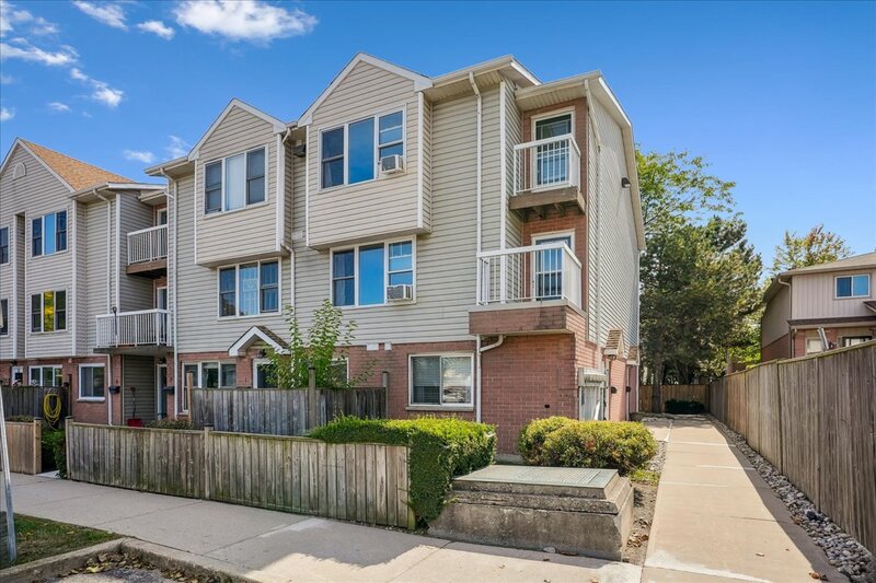 #7-912 Rymal Rd E, Hamilton